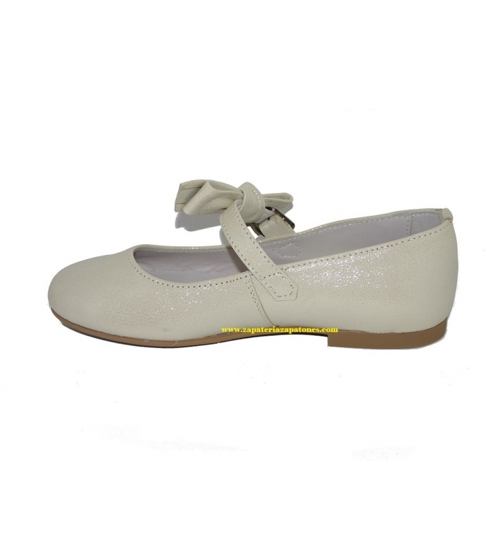 Mercedita piel brillo beige