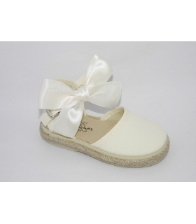 Esparteña piqué beige con lazo