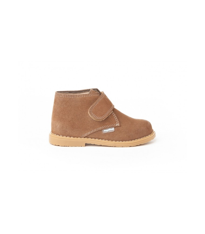 Bota pisacacas serraje taupe con velcro