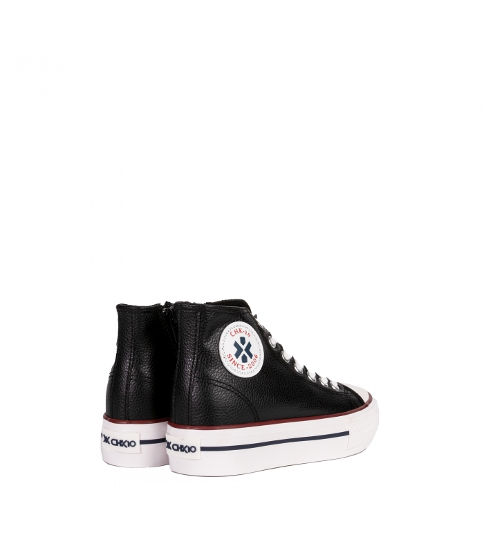 Bota polipiel negra plataforma Chika10