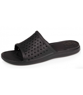 Chanclas negras caladas Isotoner