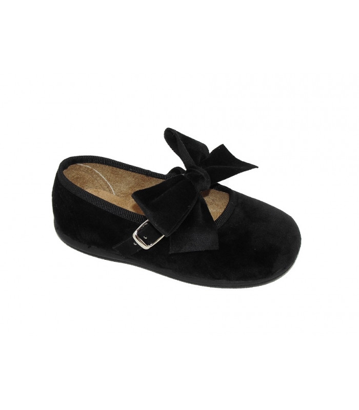 Merceditas de terciopelo negro con lazo