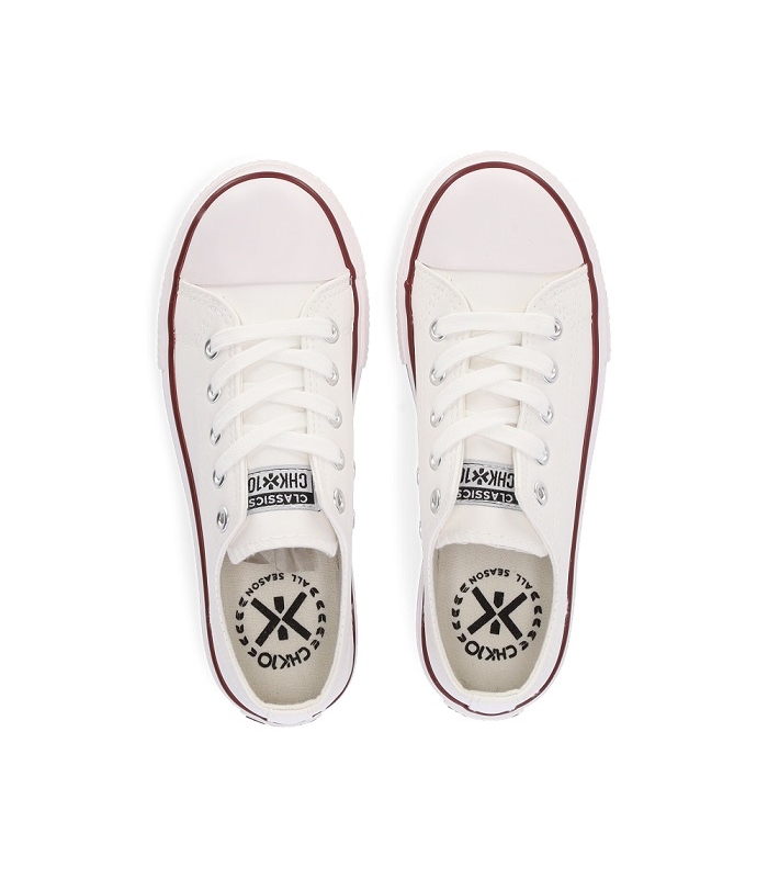 Zapatillas de polipiel blanca con plataforma Chika10