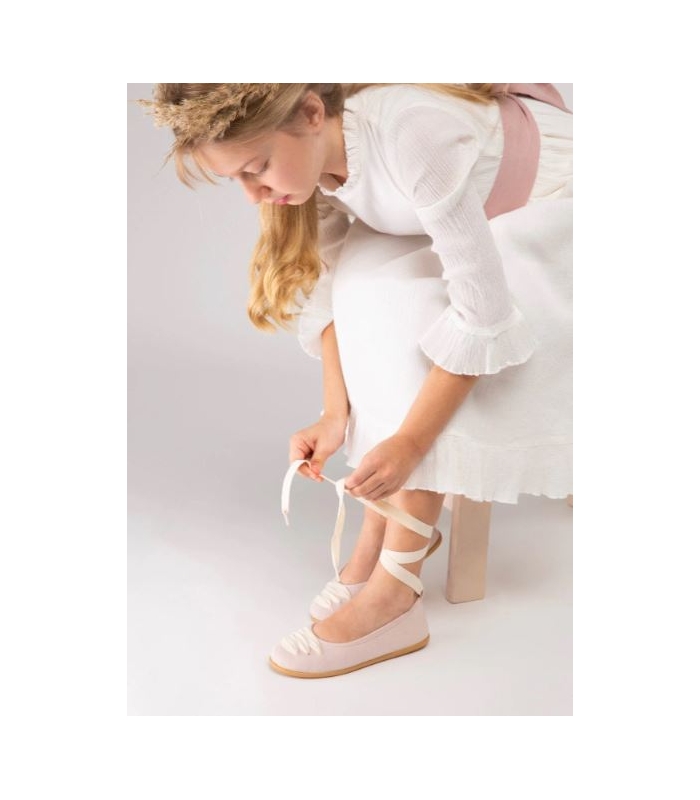 Bailarina ante rosa con lazo Conguitos