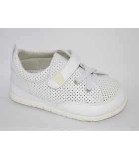 Zapato deportivo perforado blanco RESPETUOSO PIRUFLEX