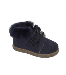 Bota serraje azul marino con pelo