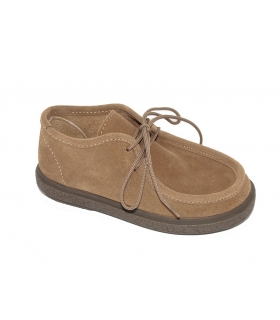 Zapato mocasín serraje taupe